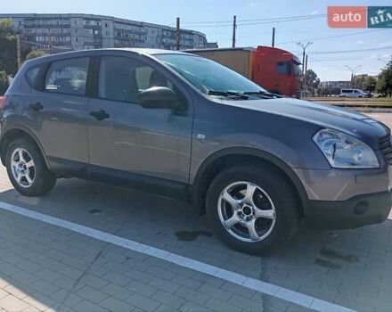 Серый Ниссан Кашкай, объемом двигателя 1.6 л и пробегом 200 тыс. км за 7650 $, фото 20 на Automoto.ua