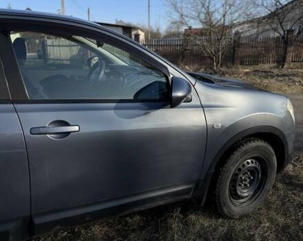 Серый Ниссан Кашкай, объемом двигателя 2 л и пробегом 290 тыс. км за 7500 $, фото 3 на Automoto.ua