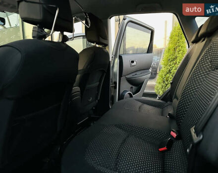 Сірий Ніссан Кашкай, об'ємом двигуна 2 л та пробігом 170 тис. км за 9200 $, фото 16 на Automoto.ua