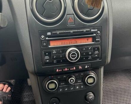 Сірий Ніссан Кашкай, об'ємом двигуна 1.46 л та пробігом 281 тис. км за 8100 $, фото 2 на Automoto.ua