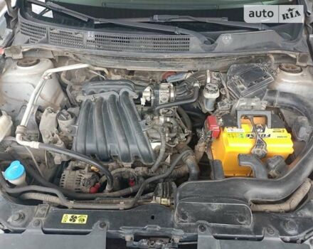 Серый Ниссан Кашкай, объемом двигателя 1.6 л и пробегом 250 тыс. км за 7700 $, фото 6 на Automoto.ua