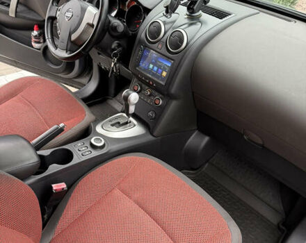 Сірий Ніссан Кашкай, об'ємом двигуна 2 л та пробігом 260 тис. км за 8100 $, фото 16 на Automoto.ua