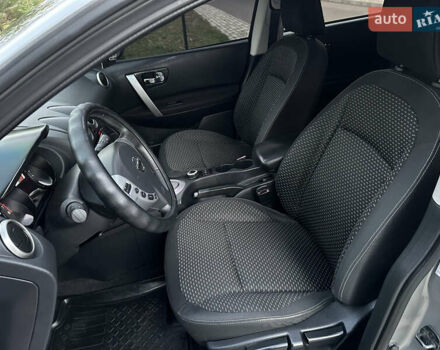 Сірий Ніссан Кашкай, об'ємом двигуна 2 л та пробігом 172 тис. км за 7400 $, фото 42 на Automoto.ua