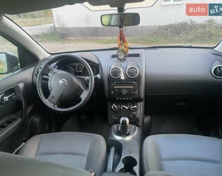 Серый Ниссан Кашкай, объемом двигателя 1.6 л и пробегом 200 тыс. км за 6999 $, фото 14 на Automoto.ua