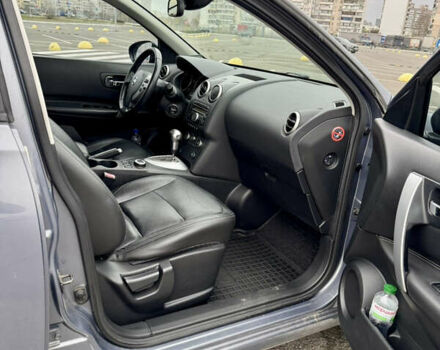 Серый Ниссан Кашкай, объемом двигателя 2 л и пробегом 228 тыс. км за 8800 $, фото 8 на Automoto.ua