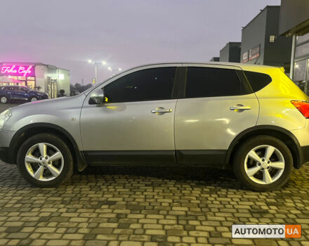 Серый Ниссан Кашкай, объемом двигателя 2 л и пробегом 201 тыс. км за 9500 $, фото 3 на Automoto.ua