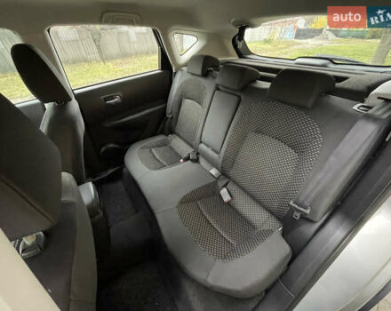 Сірий Ніссан Кашкай, об'ємом двигуна 2 л та пробігом 190 тис. км за 8600 $, фото 15 на Automoto.ua