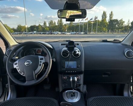 Серый Ниссан Кашкай, объемом двигателя 2 л и пробегом 147 тыс. км за 9000 $, фото 7 на Automoto.ua