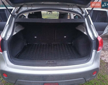 Серый Ниссан Кашкай, объемом двигателя 1.5 л и пробегом 227 тыс. км за 8200 $, фото 12 на Automoto.ua