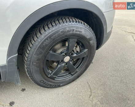 Сірий Ніссан Кашкай, об'ємом двигуна 2 л та пробігом 335 тис. км за 8500 $, фото 12 на Automoto.ua