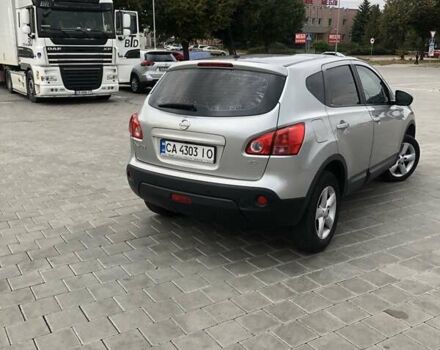 Серый Ниссан Кашкай, объемом двигателя 1.5 л и пробегом 300 тыс. км за 7895 $, фото 3 на Automoto.ua