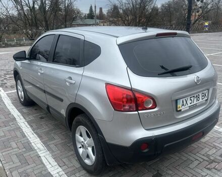 Сірий Ніссан Кашкай, об'ємом двигуна 1.6 л та пробігом 131 тис. км за 7500 $, фото 3 на Automoto.ua