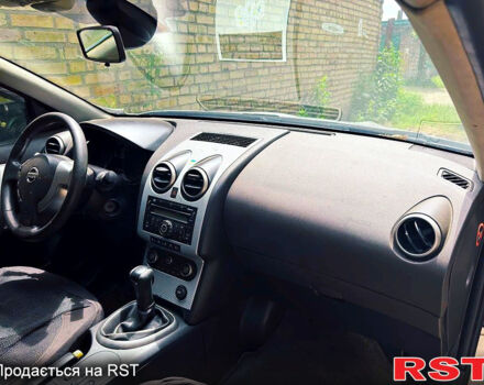 Серый Ниссан Кашкай, объемом двигателя 1.6 л и пробегом 260 тыс. км за 4200 $, фото 12 на Automoto.ua