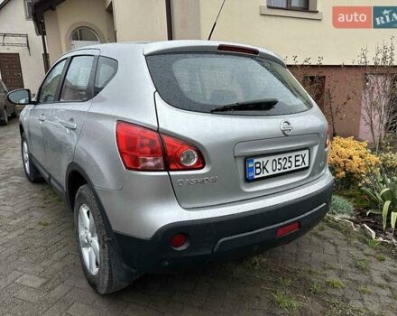 Серый Ниссан Кашкай, объемом двигателя 1.46 л и пробегом 329 тыс. км за 7500 $, фото 1 на Automoto.ua