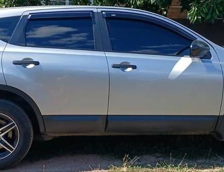 Сірий Ніссан Кашкай, об'ємом двигуна 2 л та пробігом 169 тис. км за 8499 $, фото 1 на Automoto.ua