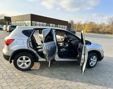 Серый Ниссан Кашкай, объемом двигателя 2 л и пробегом 192 тыс. км за 9200 $, фото 7 на Automoto.ua