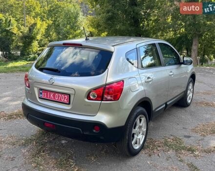 Серый Ниссан Кашкай, объемом двигателя 1.6 л и пробегом 220 тыс. км за 8900 $, фото 5 на Automoto.ua