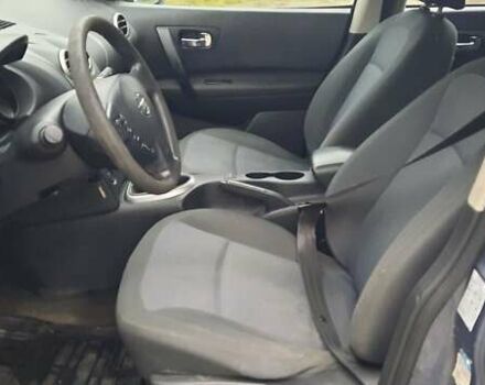 Серый Ниссан Кашкай, объемом двигателя 1.5 л и пробегом 387 тыс. км за 4200 $, фото 6 на Automoto.ua