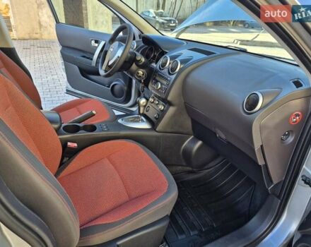 Серый Ниссан Кашкай, объемом двигателя 2 л и пробегом 97 тыс. км за 10300 $, фото 44 на Automoto.ua