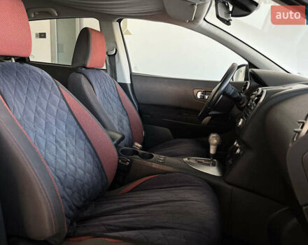 Серый Ниссан Кашкай, объемом двигателя 2 л и пробегом 260 тыс. км за 9200 $, фото 8 на Automoto.ua