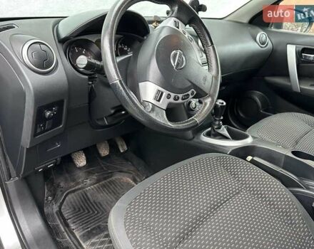 Серый Ниссан Кашкай, объемом двигателя 1.46 л и пробегом 329 тыс. км за 7500 $, фото 6 на Automoto.ua