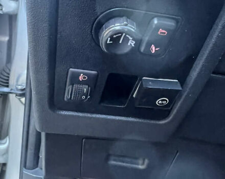 Сірий Ніссан Кашкай, об'ємом двигуна 2 л та пробігом 197 тис. км за 7600 $, фото 34 на Automoto.ua