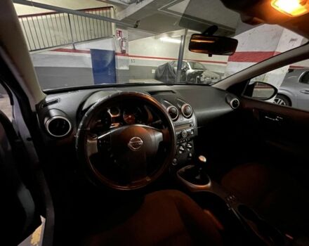 Серый Ниссан Кашкай, объемом двигателя 2 л и пробегом 240 тыс. км за 7007 $, фото 4 на Automoto.ua