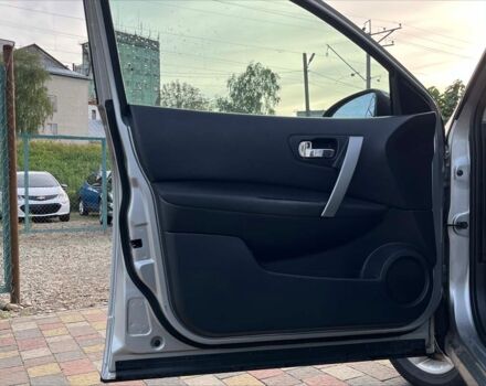 Серый Ниссан Кашкай, объемом двигателя 2 л и пробегом 157 тыс. км за 8500 $, фото 9 на Automoto.ua