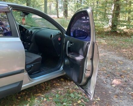 Серый Ниссан Кашкай, объемом двигателя 1.6 л и пробегом 280 тыс. км за 7250 $, фото 9 на Automoto.ua