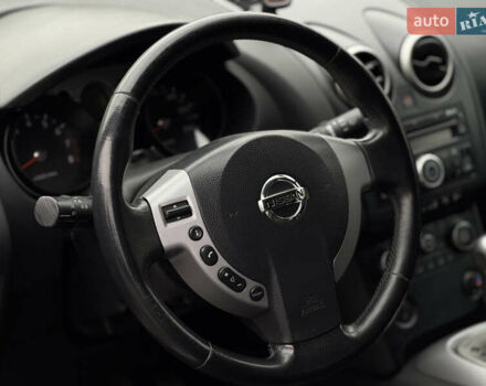 Серый Ниссан Кашкай, объемом двигателя 2 л и пробегом 197 тыс. км за 8500 $, фото 13 на Automoto.ua