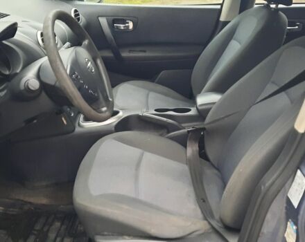 Серый Ниссан Кашкай, объемом двигателя 1.5 л и пробегом 387 тыс. км за 3900 $, фото 4 на Automoto.ua