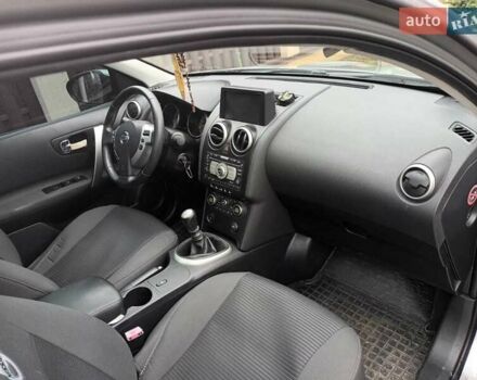 Сірий Ніссан Кашкай, об'ємом двигуна 2 л та пробігом 263 тис. км за 9500 $, фото 4 на Automoto.ua