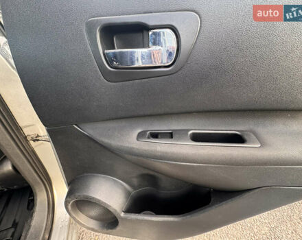 Ниссан Кашкай 2008 в Стрые на Automoto.ua Серый Ниссан Кашкай, объемом двигателя 2 л и пробегом 163 тыс. км за 7700 $, фото 21 на Automoto.ua