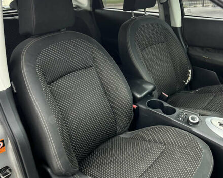 Серый Ниссан Кашкай, объемом двигателя 2 л и пробегом 299 тыс. км за 6300 $, фото 16 на Automoto.ua