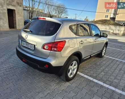 Серый Ниссан Кашкай, объемом двигателя 2 л и пробегом 97 тыс. км за 10300 $, фото 26 на Automoto.ua