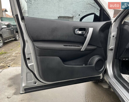 Серый Ниссан Кашкай, объемом двигателя 1.46 л и пробегом 314 тыс. км за 8500 $, фото 9 на Automoto.ua