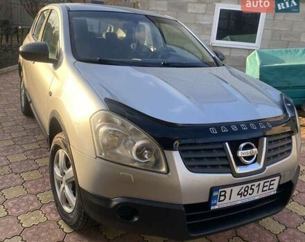 Серый Ниссан Кашкай, объемом двигателя 2 л и пробегом 215 тыс. км за 9000 $, фото 1 на Automoto.ua