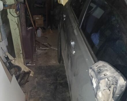 Серый Ниссан Кашкай, объемом двигателя 2 л и пробегом 172 тыс. км за 3000 $, фото 8 на Automoto.ua