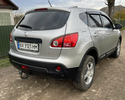 Серый Ниссан Кашкай, объемом двигателя 1.5 л и пробегом 227 тыс. км за 8200 $, фото 4 на Automoto.ua