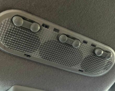 Серый Ниссан Кашкай, объемом двигателя 2 л и пробегом 260 тыс. км за 9000 $, фото 17 на Automoto.ua