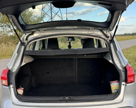 Ниссан Кашкай 2008 в Стрые на Automoto.ua Серый Ниссан Кашкай, объемом двигателя 2 л и пробегом 163 тыс. км за 7700 $, фото 35 на Automoto.ua