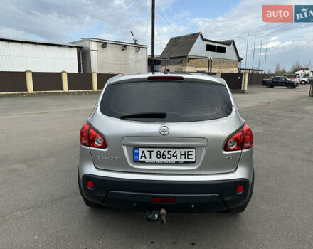 Сірий Ніссан Кашкай, об'ємом двигуна 2 л та пробігом 335 тис. км за 8500 $, фото 4 на Automoto.ua