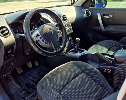 Серый Ниссан Кашкай, объемом двигателя 2 л и пробегом 222 тыс. км за 7600 $, фото 9 на Automoto.ua