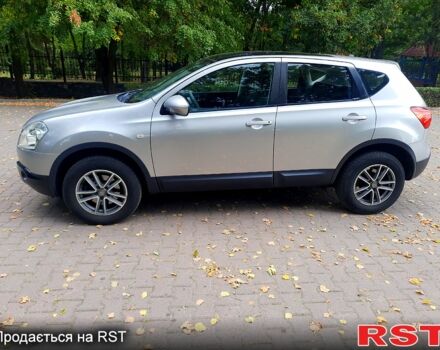 Серый Ниссан Кашкай, объемом двигателя 1.6 л и пробегом 245 тыс. км за 8100 $, фото 1 на Automoto.ua