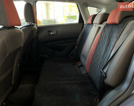 Серый Ниссан Кашкай, объемом двигателя 2 л и пробегом 260 тыс. км за 9200 $, фото 9 на Automoto.ua