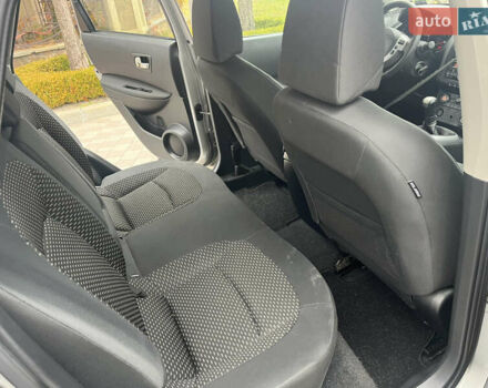 Серый Ниссан Кашкай, объемом двигателя 1.6 л и пробегом 152 тыс. км за 7700 $, фото 27 на Automoto.ua