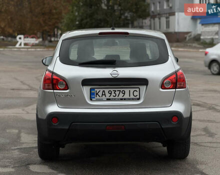 Серый Ниссан Кашкай, объемом двигателя 2 л и пробегом 197 тыс. км за 8500 $, фото 4 на Automoto.ua