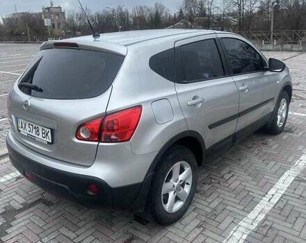 Сірий Ніссан Кашкай, об'ємом двигуна 1.6 л та пробігом 131 тис. км за 7500 $, фото 4 на Automoto.ua