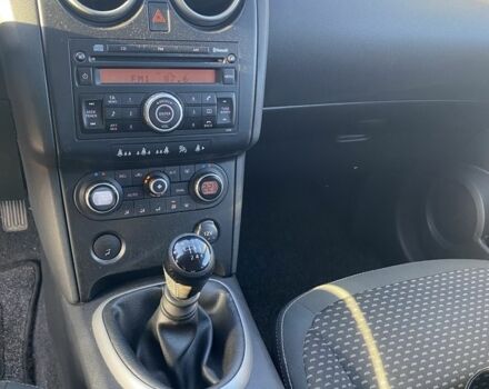 Серый Ниссан Кашкай, объемом двигателя 2 л и пробегом 238 тыс. км за 4900 $, фото 7 на Automoto.ua