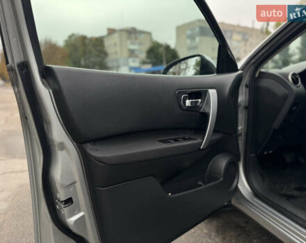 Серый Ниссан Кашкай, объемом двигателя 2 л и пробегом 197 тыс. км за 8500 $, фото 9 на Automoto.ua